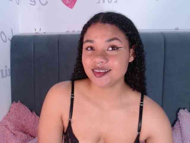 KittyBrooke webcam