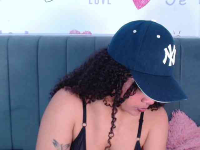 KittyBrooke webcam