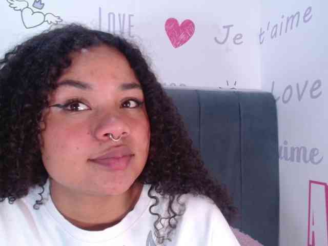 KittyBrooke webcam