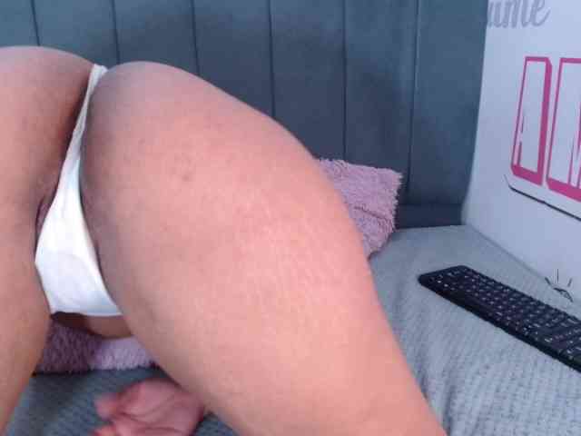 KittyBrooke webcam