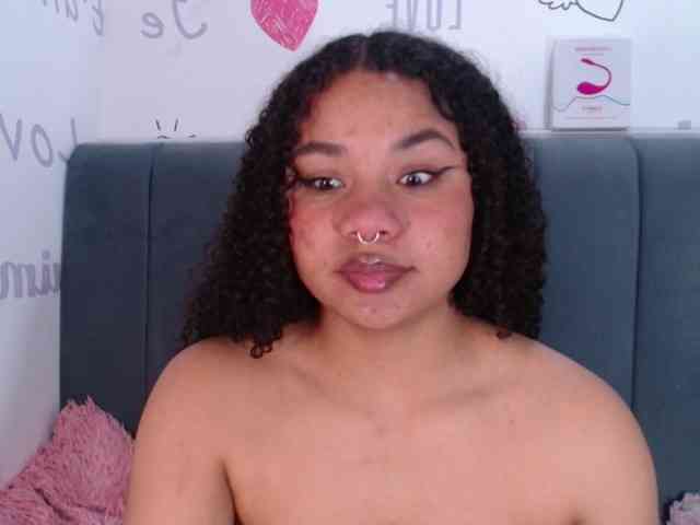 KittyBrooke webcam