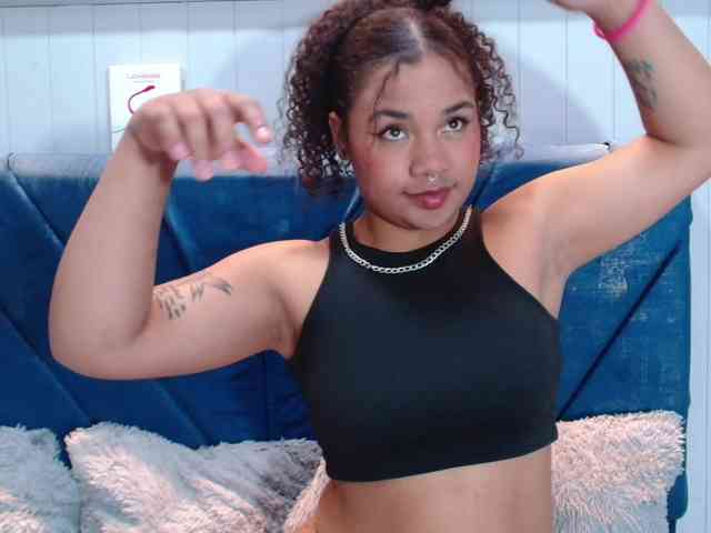 KittyBrooke webcam