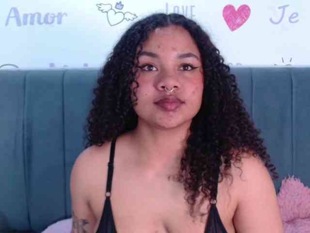 KittyBrooke webcam
