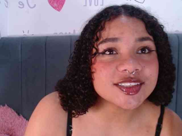 KittyBrooke webcam