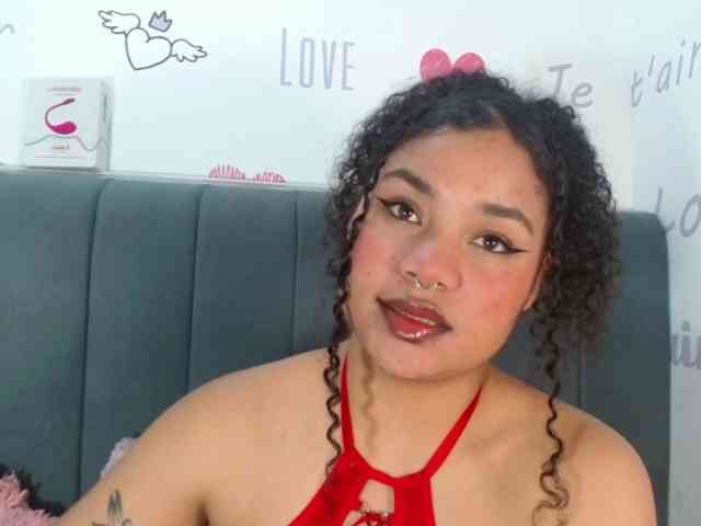 KittyBrooke webcam