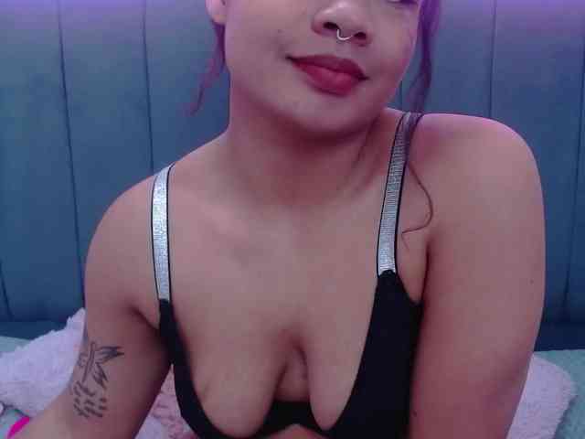 KittyBrooke webcam