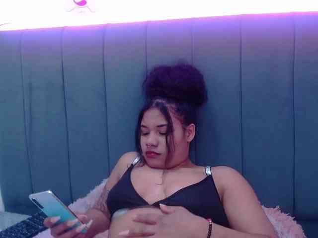 KittyBrooke webcam
