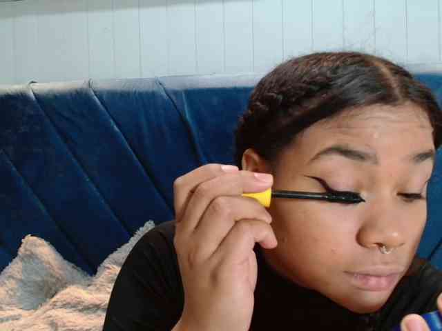 KittyBrooke webcam