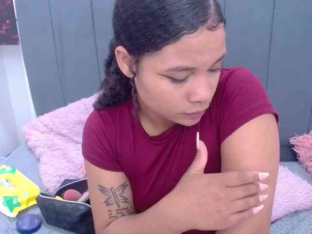 KittyBrooke webcam