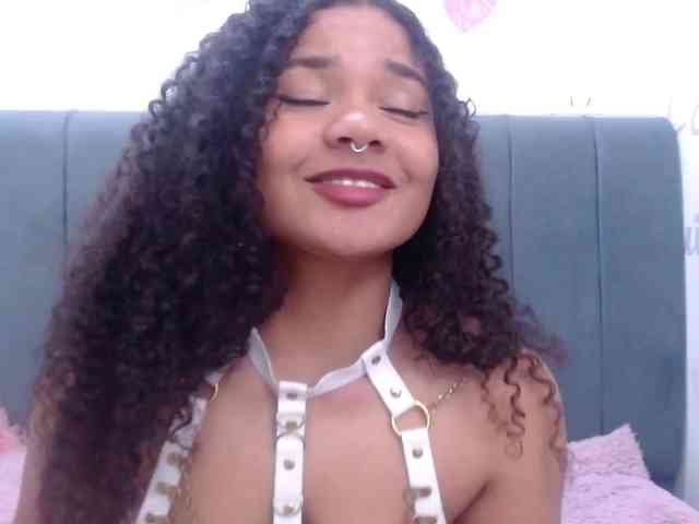 KittyBrooke webcam