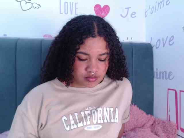 KittyBrooke webcam