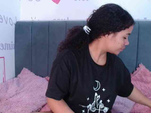 KittyBrooke webcam