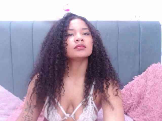 KittyBrooke webcam