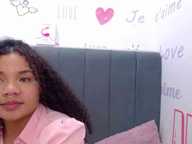 KittyBrooke webcam