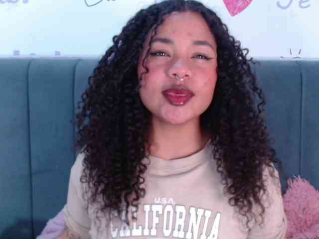 KittyBrooke webcam