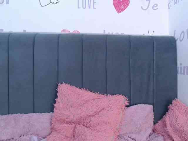 KittyBrooke webcam