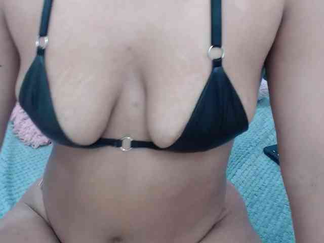 KittyBrooke webcam