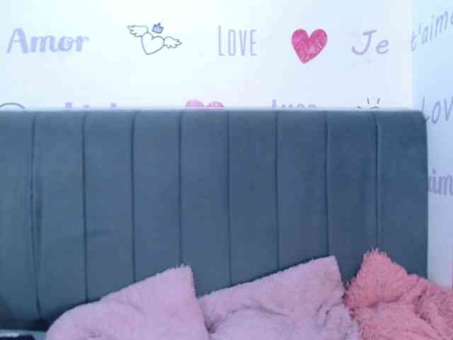 KittyBrooke webcam