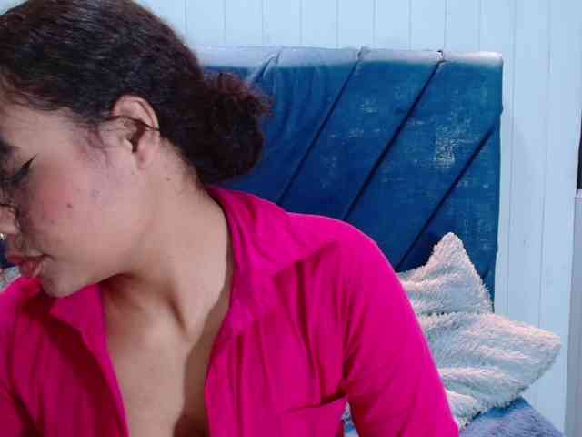 KittyBrooke webcam