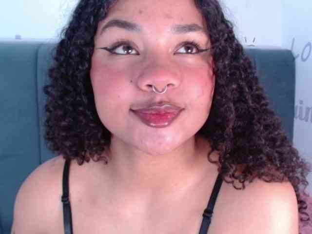 KittyBrooke webcam