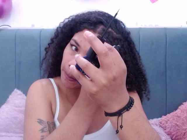 KittyBrooke webcam