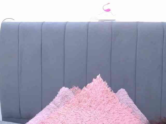 KittyBrooke webcam