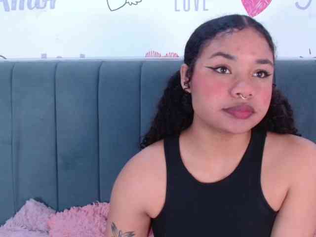 KittyBrooke webcam