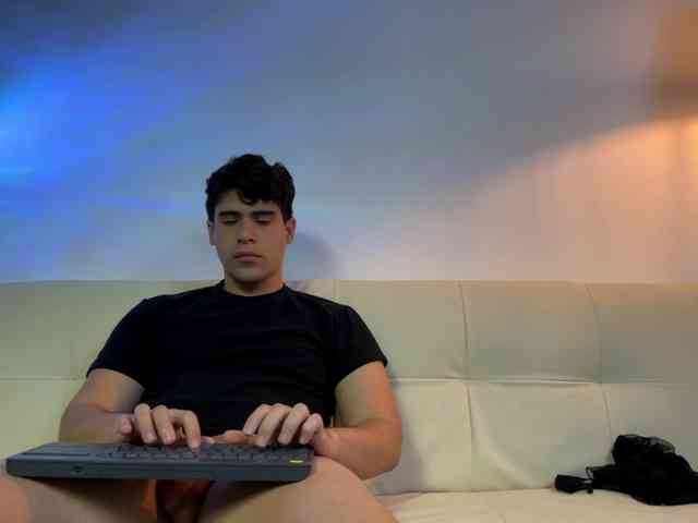 Sexyloly_cum webcam