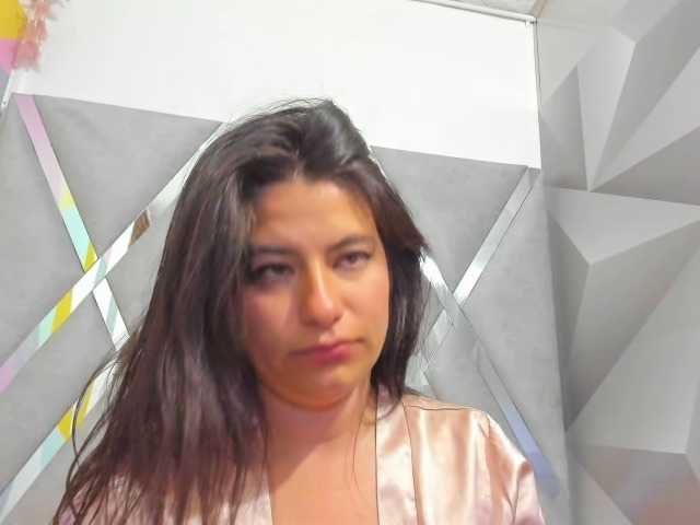 Mariana01's BongaCams show and profile
