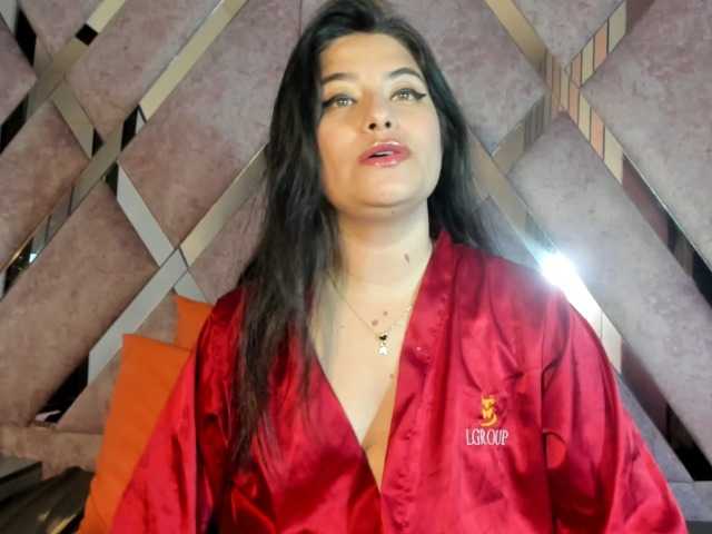 Mariana01's BongaCams show and profile