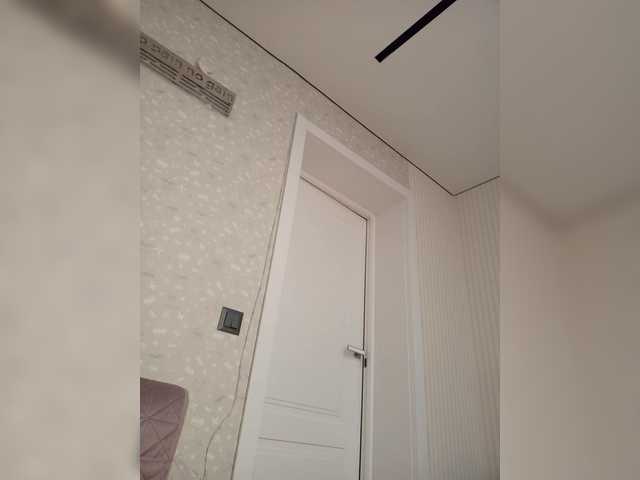 Mikki88K's BongaCams show and profile