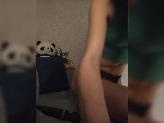 Mikki88K's BongaCams show and profile