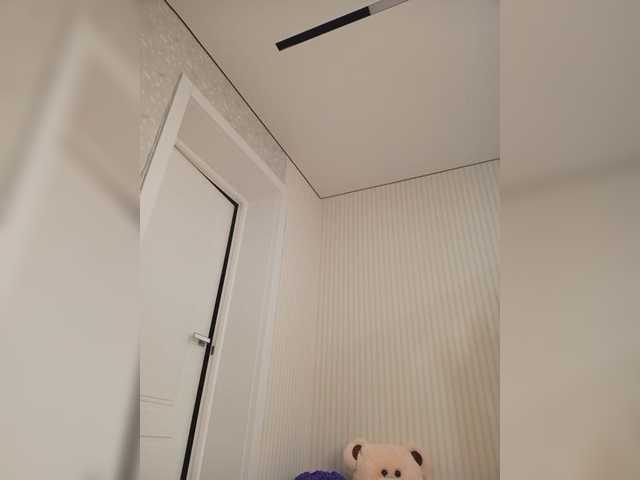 Mikki88K's BongaCams show and profile