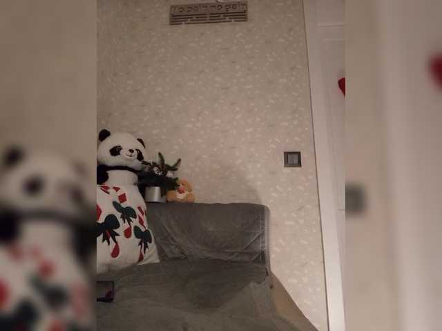 Mikki88K's BongaCams show and profile