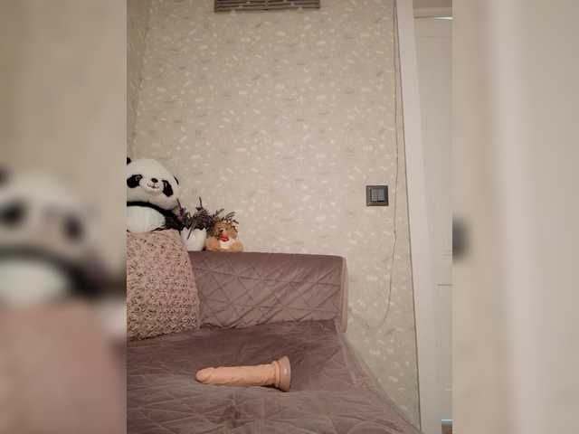 Mikki88K's BongaCams show and profile