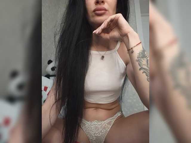 Mikki88K's BongaCams show and profile