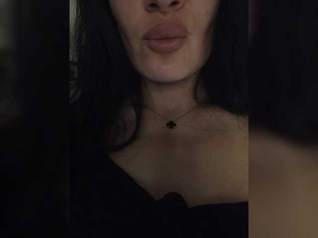 Mikki88K — Hi, I'm Carolina. Lovens and Domi work from 2 tokens. Random 21. Favorite vibrations 11,31,58,101. I don't watch the camera. Mutual subscription 43 tokens