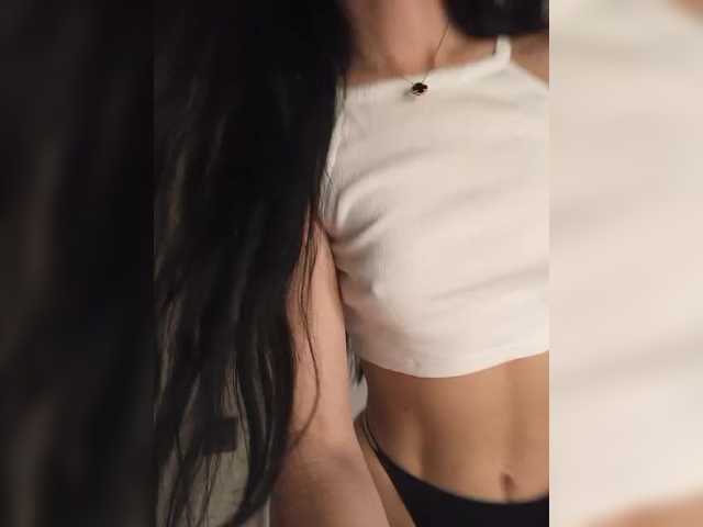 Mikki88K's BongaCams show and profile