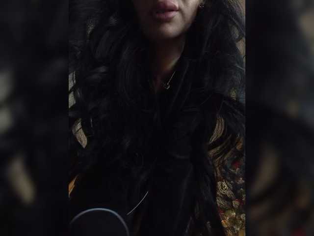 Mikki88K's BongaCams show and profile