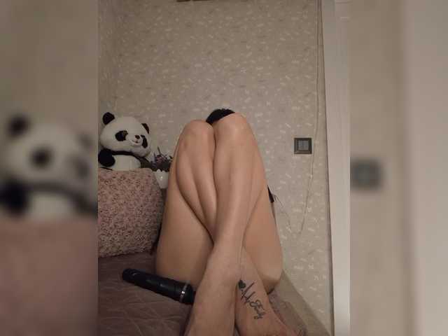 Mikki88K's BongaCams show and profile