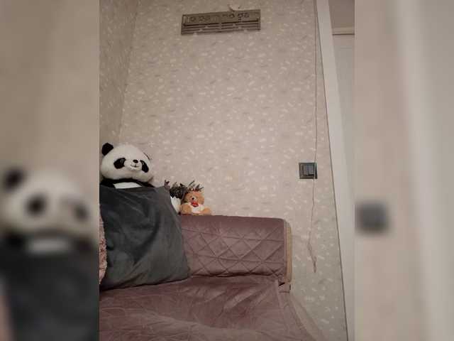 Mikki88K's BongaCams show and profile