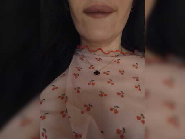 Mikki88K's BongaCams show and profile