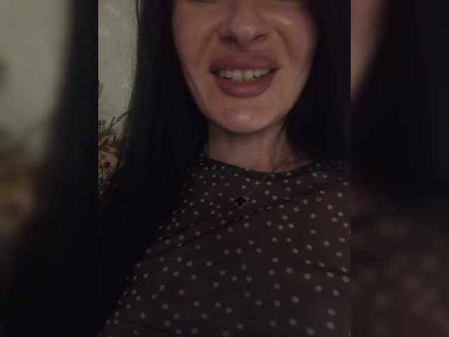 Mikki88K's BongaCams show and profile