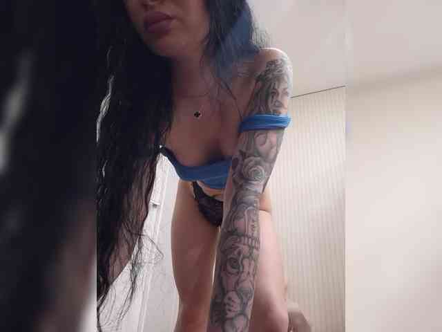 Black_chick webcam