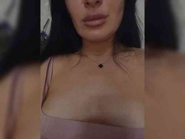 Black_chick webcam