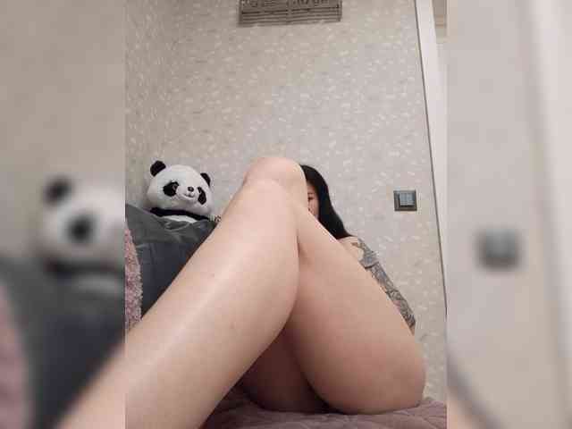 Black_chick webcam