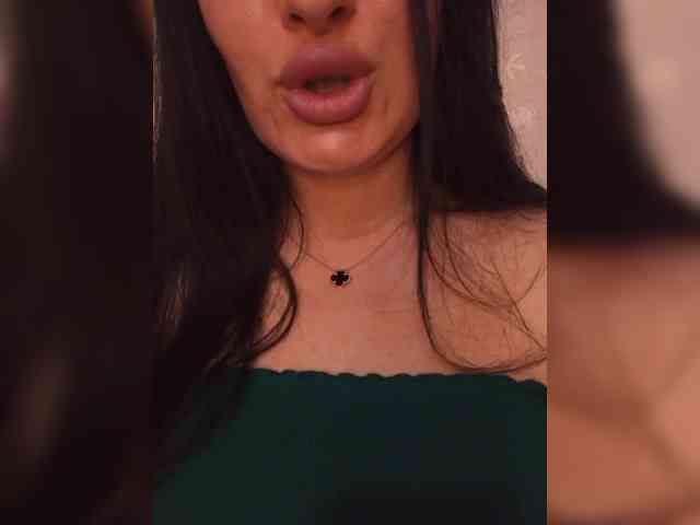 Black_chick webcam