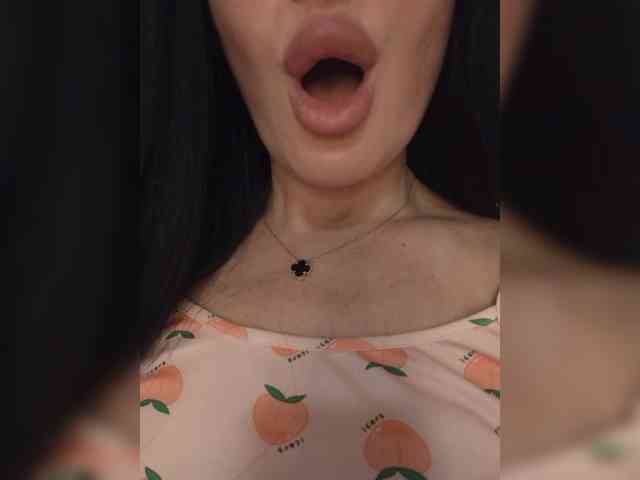 Black_chick webcam