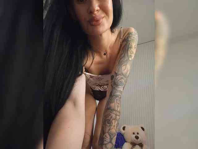 Black_chick webcam