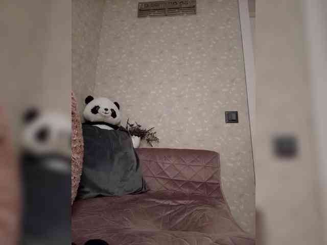 Black_chick webcam